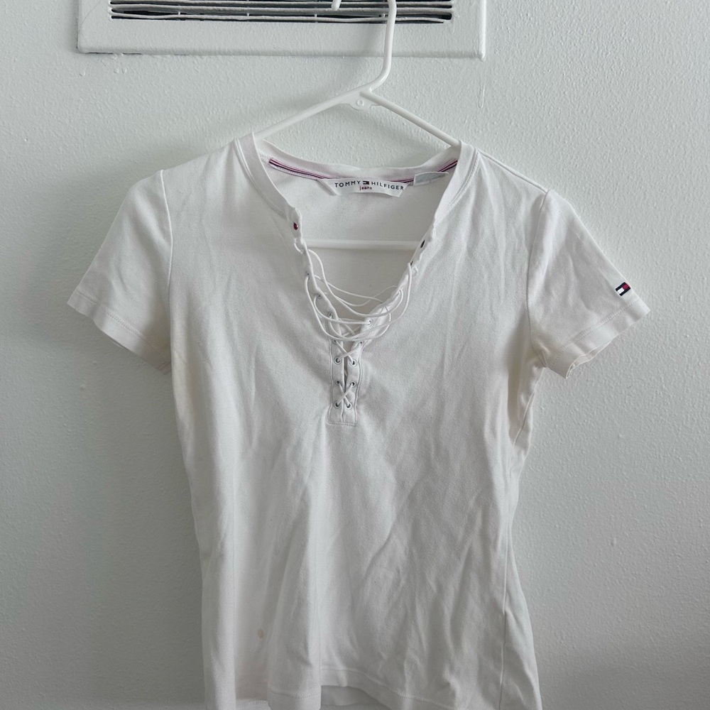 Tommy Hilfiger Women's Cream Lace-Up Tee